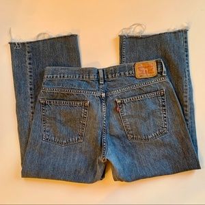 Vintage Cropped Levi’s 550 Relaxed Jeans